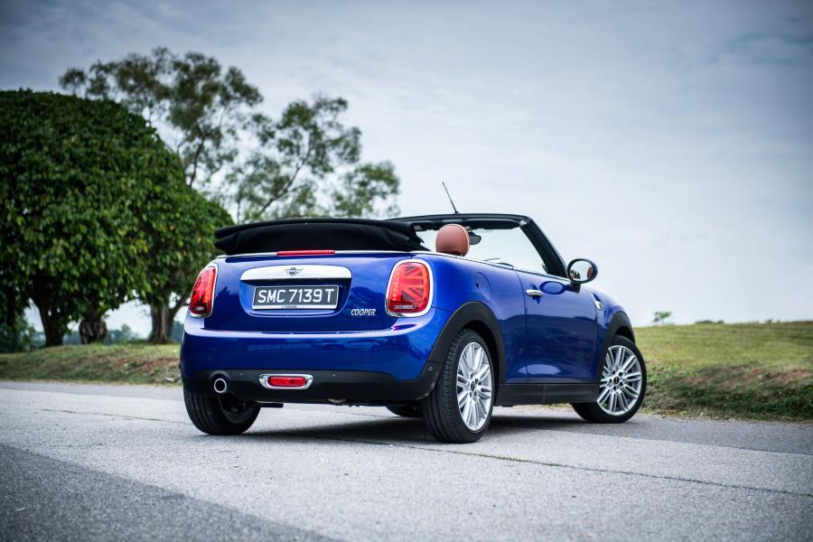  Mini Cooper Cabrio (F57) 2018 года  (SG) (фото 13 из 15)